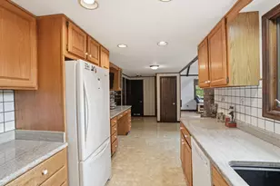 162 Indian Dr, Greentown, PA 18426 - Photo 10