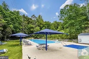 275 Canterbury, Bushkill, PA 18324 - Photo 80