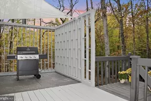 275 Canterbury, Bushkill, PA 18324 - Photo 42