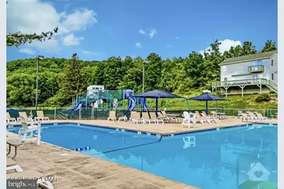 275 Canterbury, Bushkill, PA 18324 - Photo 80