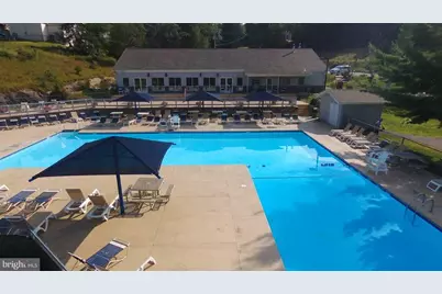 275 Canterbury, Bushkill, PA 18324 - Photo 70
