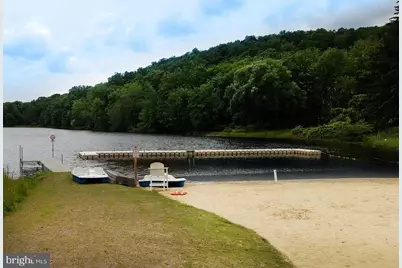 275 Canterbury, Bushkill, PA 18324 - Photo 60