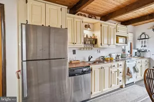 138 Dover Dr, Bushkill, PA 18324 - Photo 6