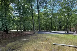 4271 Winchester Way, Bushkill, PA 18324 - Photo 10