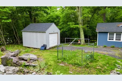 204 Mountain Drive, Dingmans Ferry, PA 18328 - Photo 20