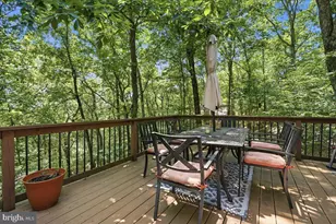 1076 Porter Dr, Bushkill, PA 18324 - Photo 4