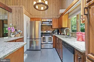 1076 Porter Dr, Bushkill, PA 18324 - Photo 32