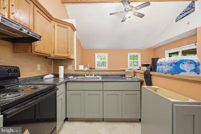 2342 Eagle Path, Bushkill, PA 18324 - Photo 14