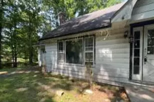 178 Twin Lakes Dr, Shohola, PA 18458 - Photo 2