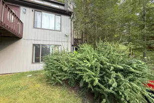 6271 Decker Rd, Bushkill, PA 18324 - Photo 2