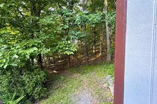 6271 Decker Rd, Bushkill, PA 18324 - Photo 4