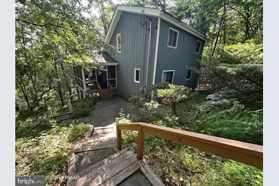 4284 Winchester Way, Bushkill, PA 18324 - Photo 1