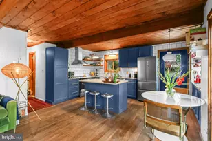 5218 E Woodbridge Dr, Bushkill, PA 18324 - Photo 8