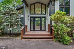 124 Whipple Tree Ln, Lords Valley, PA 18428 - Photo 6
