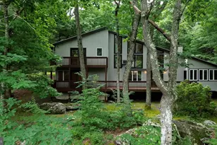124 Whipple Tree Ln, Lords Valley, PA 18428 - Photo 2