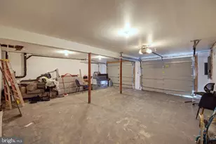1076 Lancaster Dr, Bushkill, PA 18324 - Photo 26