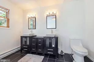 1076 Lancaster Dr, Bushkill, PA 18324 - Photo 22