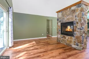 513 Gandolf Rd, Tamiment, PA 18371 - Photo 10