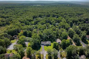 513 Gandolf Rd, Tamiment, PA 18371 - Photo 32