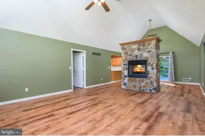513 Gandolf Road, Tamiment, PA 18371 - Photo 8