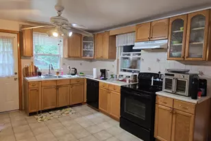 100 Grace Rd, Shohola, PA 18458 - Photo 6