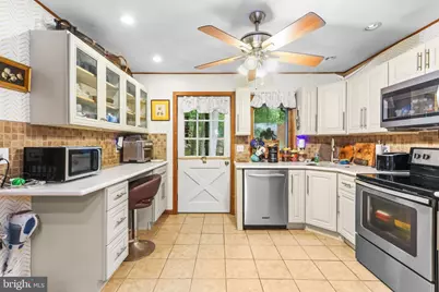 424 Saunders Drive, Bushkill, PA 18324 - Photo 10