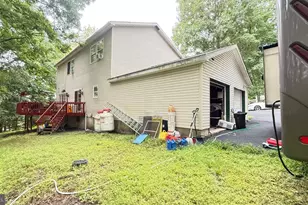 193 St Andrews Dr, Bushkill, PA 18324 - Photo 8