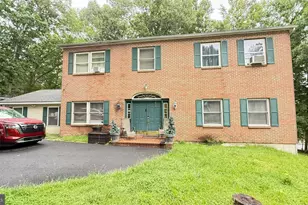193 St Andrews Dr, Bushkill, PA 18324 - Photo 1