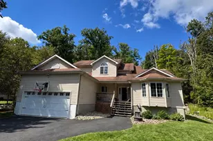 6043 Decker Rd, Bushkill, PA 18324 - Photo 2