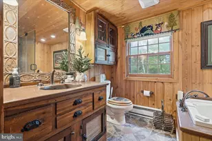 805 Blackbirch Ct, Hawley, PA 18428 - Photo 16