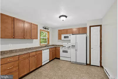 521 Starling Court, Bushkill, PA 18324 - Photo 8