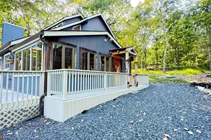 2120 Apley Dr, Bushkill, PA 18324 - Photo 4