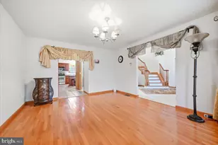 107 Gollum Ln, Bushkill, PA 18371 - Photo 10
