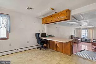 127 W McClure St, New Bloomfield, PA 17068 - Photo 4