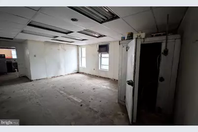 39 N Market Street, Millerstown, PA 17062 - Photo 12