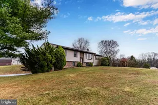 48 Red Hill Rd, Newport, PA 17074 - Photo 2