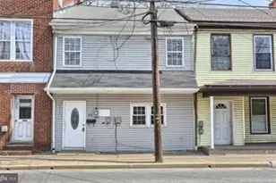 26 S Market St, Duncannon, PA 17020 - Photo 1