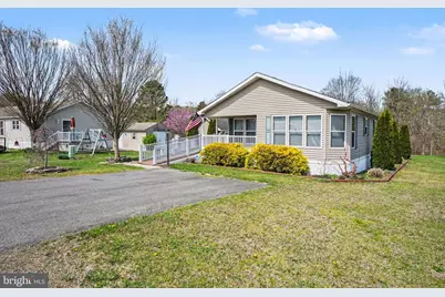 6 Meadowview Drive, New Bloomfield, PA 17068 - Photo 2