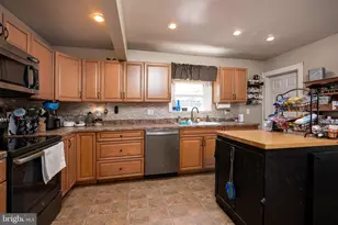 212 E Sunbury St, Millerstown, PA 17062 - Photo 8
