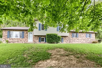 876 Campbell Drive, Newport, PA 17074 - Photo 2
