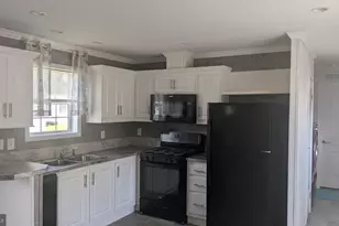 870 Pintail Dr, Newport, PA 17074 - Photo 2
