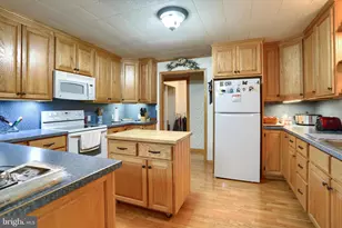 695 Windy Hill Rd, Shermans Dale, PA 17090 - Photo 12