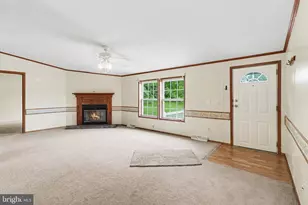 49 Meadowview Dr, New Bloomfield, PA 17068 - Photo 4