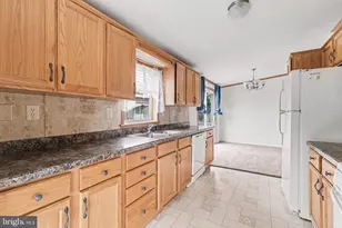 19 Meadowview Dr, New Bloomfield, PA 17068 - Photo 8