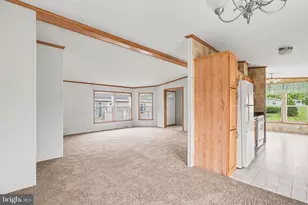 19 Meadowview Dr, New Bloomfield, PA 17068 - Photo 6