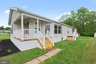 19 Meadowview Dr, New Bloomfield, PA 17068 - Photo 2