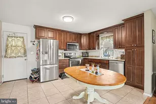 64 N Market St, Millerstown, PA 17062 - Photo 10