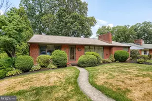 127 Ridgeview Dr, Marysville, PA 17053 - Photo 2