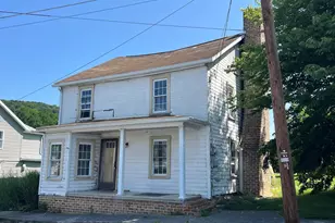 32 N High St, Millerstown, PA 17062 - Photo 1