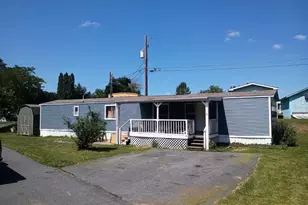 6 Alexander Ave, New Bloomfield, PA 17068 - Photo 1